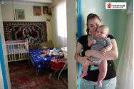 Una din 3 mame minore din România s-a născut tot dintr-o mamă minoră / 8 din 10 mame minore abandonează școala