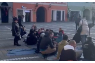 Braşov: Protest împotriva închiderii teraselor din Piaţa Sfatului