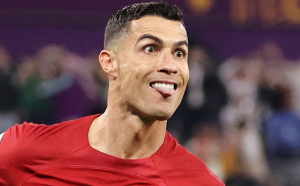 Cristiano Ronaldo a postat un singur cuvânt, după ce a devenit primul jucător din istorie care înscrie la 5 ediții de CM