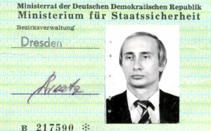 Vladimir Putin, super-spion al KGB-ului sau doar un „băiat bun la toate”? Ce au descoperit jurnaliștii germani