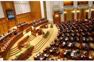 Parlamentul a eliminat pensiile speciale ale senatorilor și deputaților
