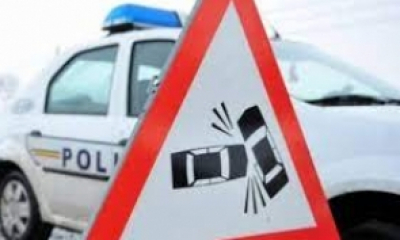 Două adolescente din Vaslui sunt rănite după ce au fost lovite de un autoturism: Toate persoanele implicate au fost transportate la spital
