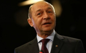Dumitru Dragomir spune că Traian Băsescu ar fi în stare critică: E rău cu plămânii. Am auzit că e băgat pe oxigen