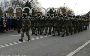 Serviciul militar obligatoriu, greu de impus în România. Ciucă spune că 