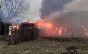 Incendiu grav într-un sat din Suceava