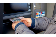 Un român și-a uitat banii în bancomat. S-a întors la ATM și a avut parte de o adevărată surpriză