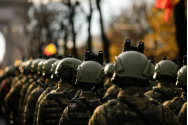 NATO: România dă bani la Armată doar pe hârtie. Experții vorbesc despre trădare națională