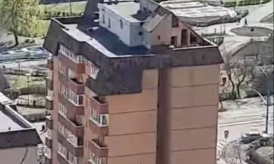 Un bărbat din Brașov și-a construit o “vilă”, perfect LEGAL, pe un bloc cu 8 etaje. Construcția e acolo de mai bine de 10 ani