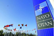 Cum e „şantajată” Ucraina de către NATO să accepte un plan de pace cu Rusia. Se aplică modelul Germaniei de Est și de Vest
