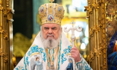 Patriarhul Daniel, cuvânt de învăţătură: 'Iisus Hristos cel Răstignit şi Înviat este totdeauna prezent în Biserica Sa'