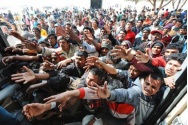 Migranții au plecat de la granița Turciei cu Grecia
