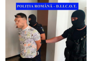 VIDEO: Doi tineri din Vaslui, prinși în flagrant în timp ce vindeau pastile de ecstasy, au fost reținuți