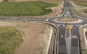   Moldova are autostradă!  A fost dat în folosinţă brațul vestic al șoselei de centură a Bacăului